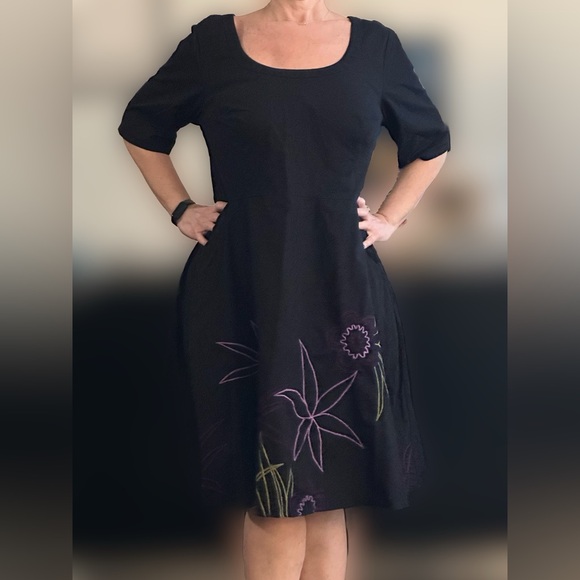 eshakti Dresses & Skirts - Eshakti Black dress w. PurpleAnd Green Embroidery 2X 22W